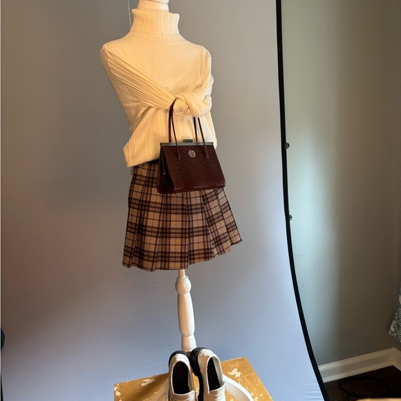 Women’s Off White Chunky Loafers Light Academia Look - Picture 3 of 6